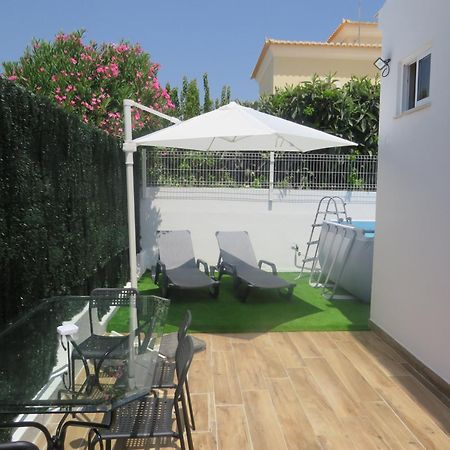 Moradia Geminada V2- Piscina Privada Vila Quarteira Exterior foto