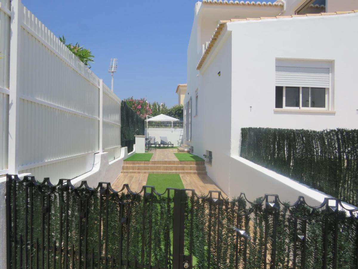 Moradia Geminada V2- Piscina Privada Vila Quarteira Exterior foto